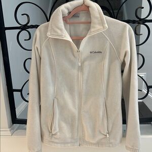 EUC Columbia White Fleece Jacket Sz M    B14